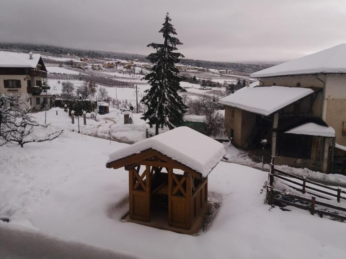 Appartamento Cologna Castelfondo Luaran gambar